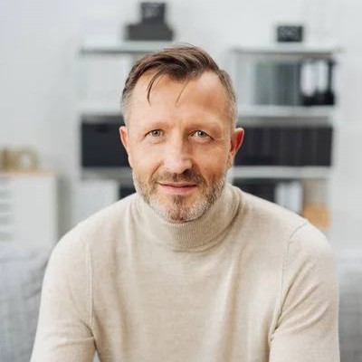 Kacper Wrona – Księgowy